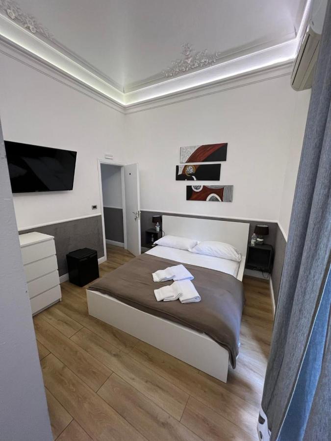 Etnea Room'S คาตาเนีย ภายนอก รูปภาพ